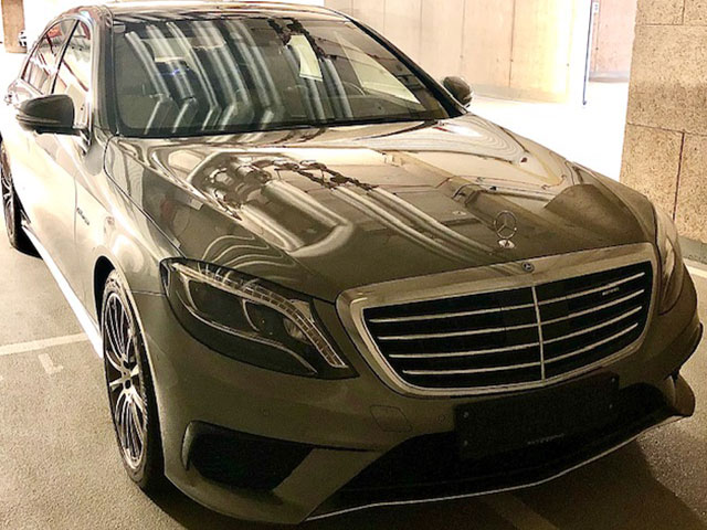Mercedes Benz s63 AMG